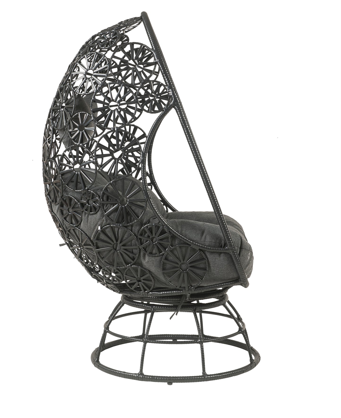 Hikre Lounge Chair and Side Table